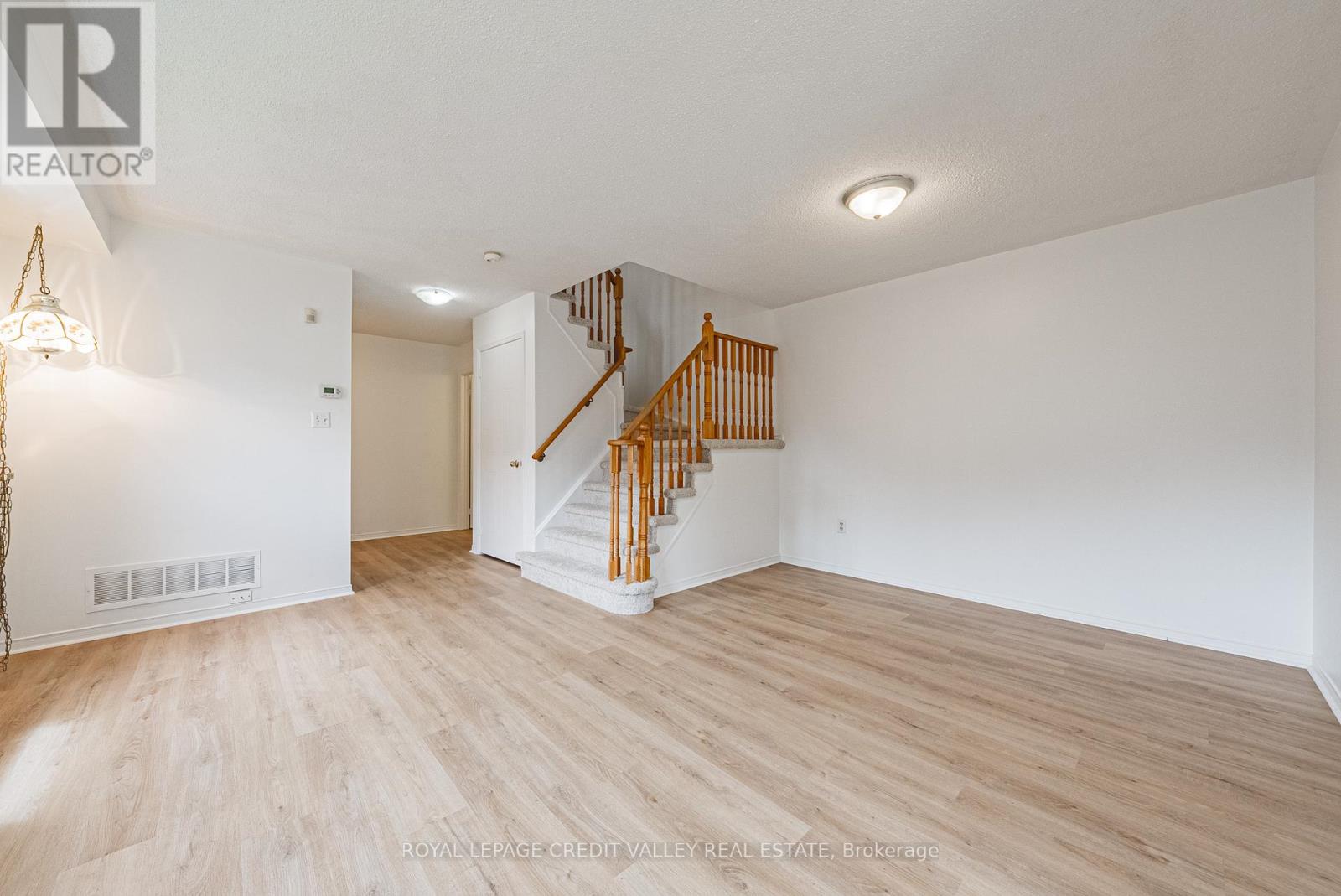 155 SADDLETREE TRAIL - 8