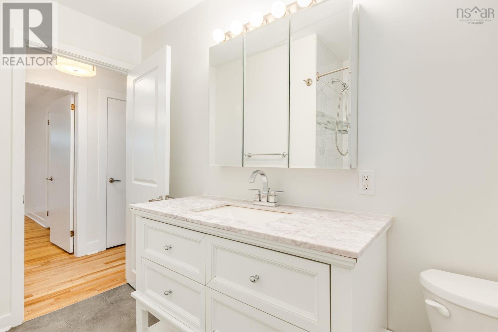 Property 28 of 34 of 33 Southill Drive