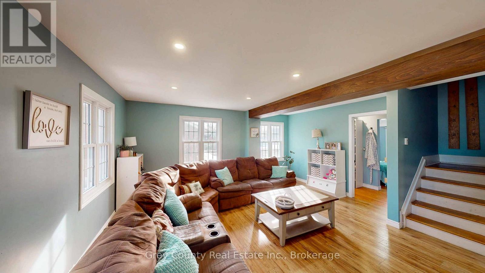 120 MARK STREET W - 10