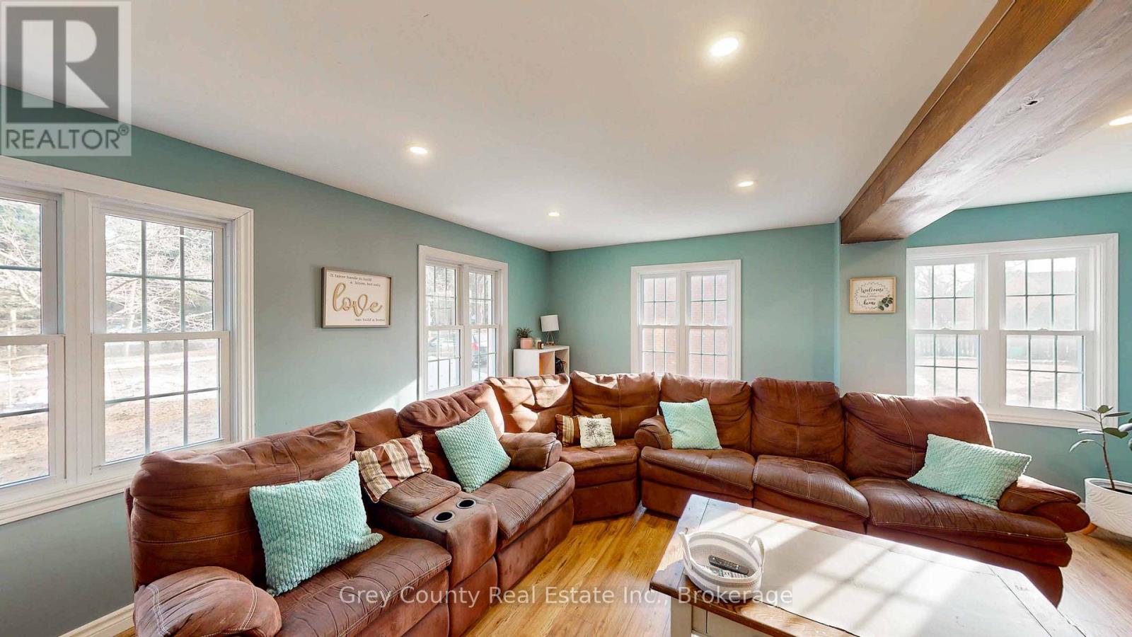 120 MARK STREET W - 12