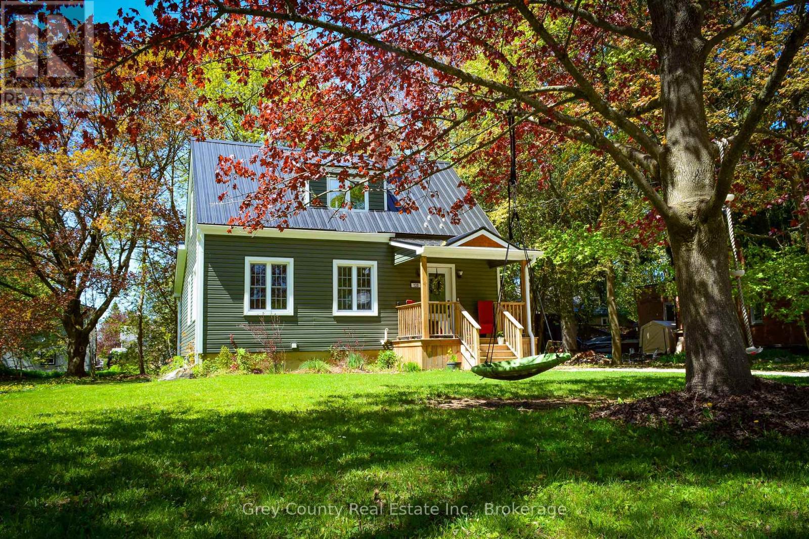 120 MARK STREET W - 6