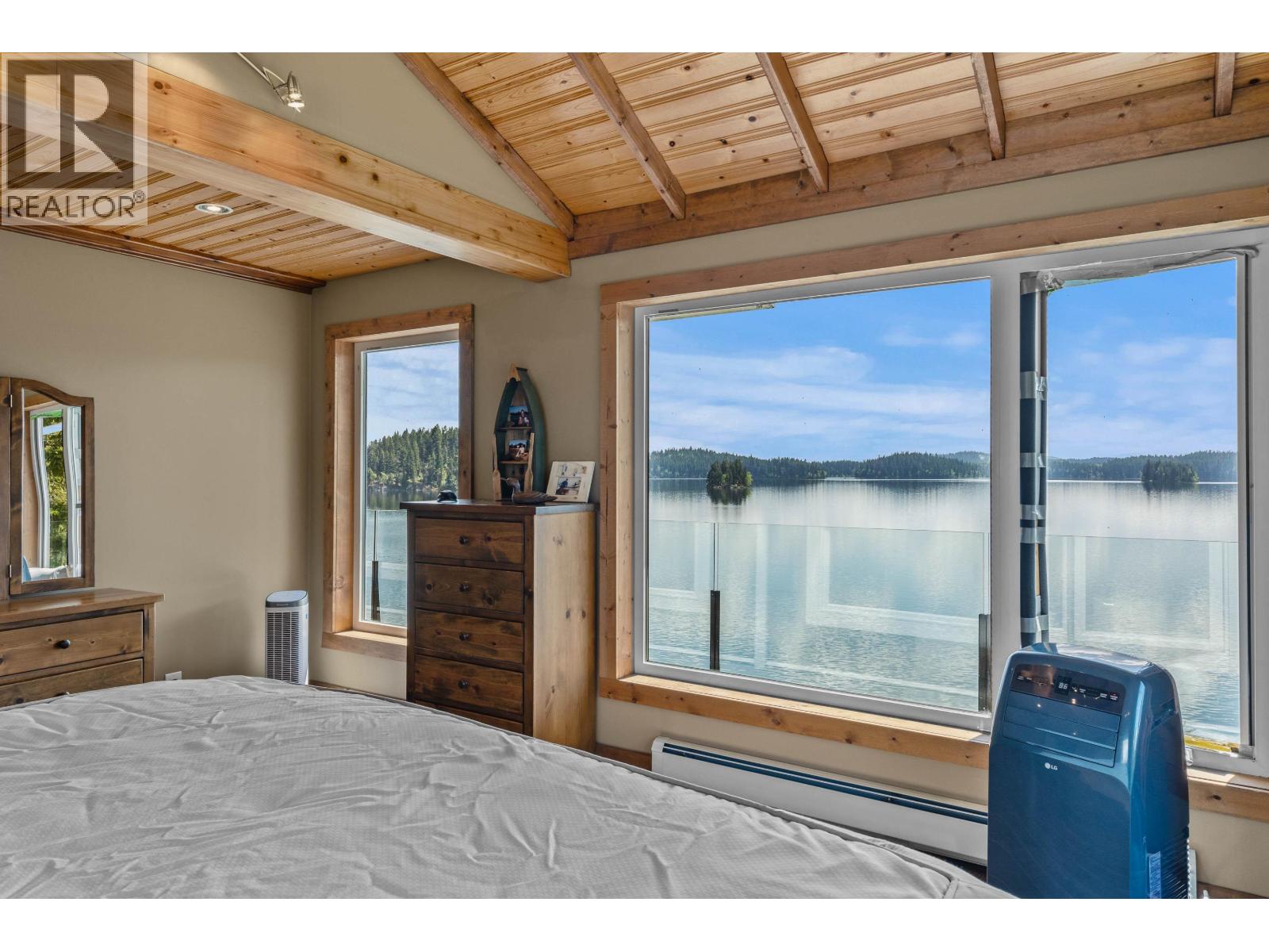 8046 N BRIDGE LAKE ROAD - 13