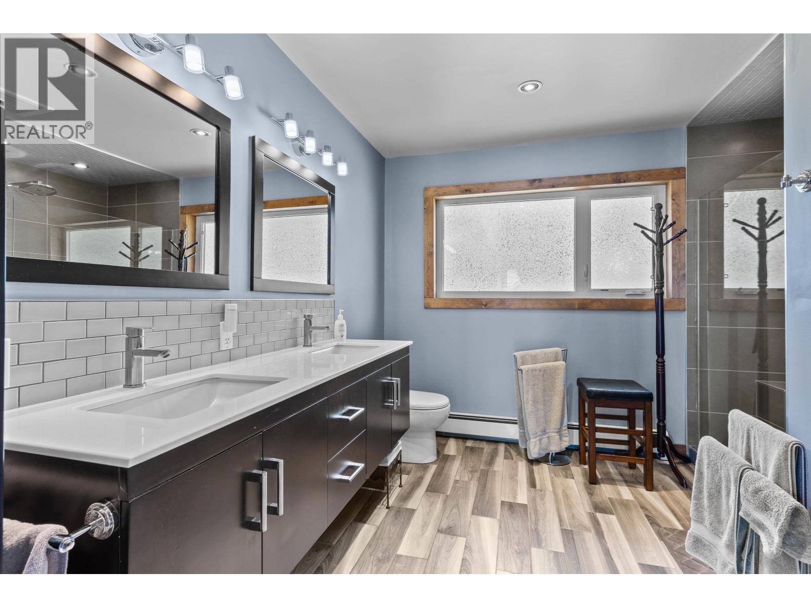 8046 N BRIDGE LAKE ROAD - 14