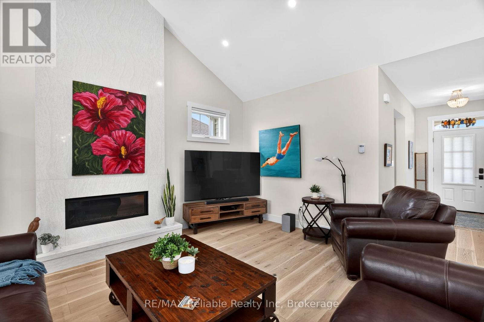 14 THIMBLEWEED DRIVE - 18