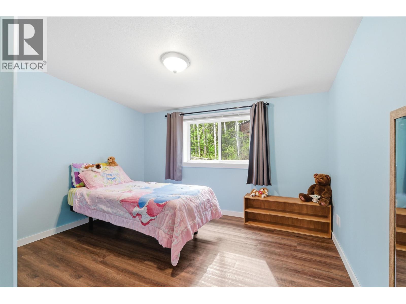 2102 QUARTZ ROAD - 17