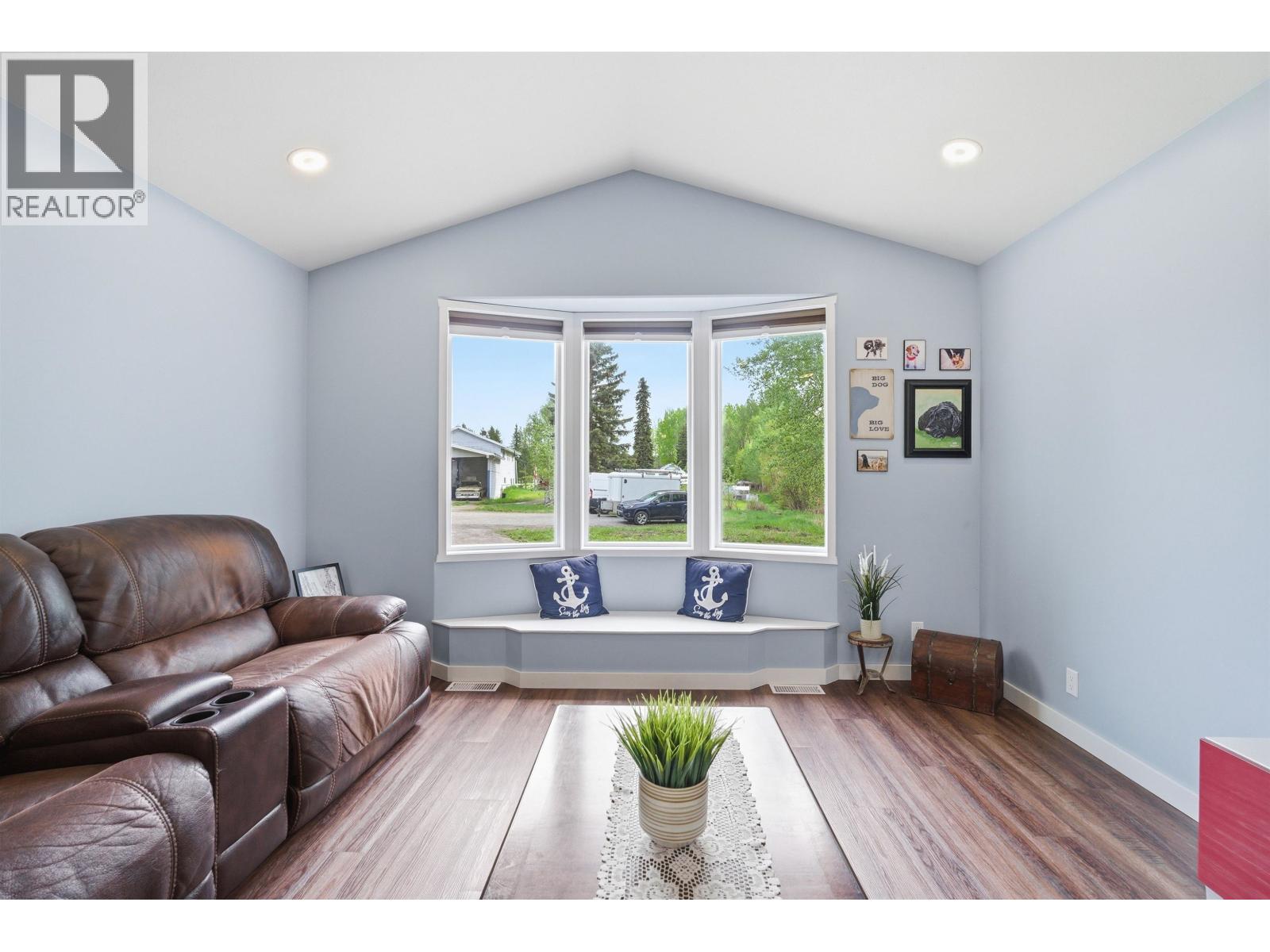 2102 QUARTZ ROAD - 9
