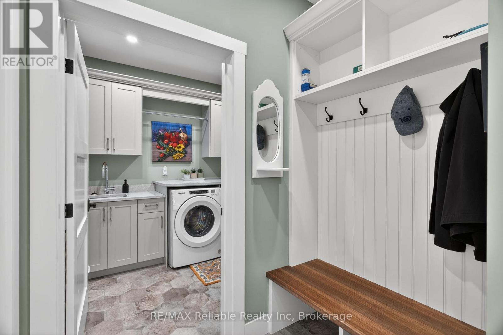 14 THIMBLEWEED DRIVE - 19