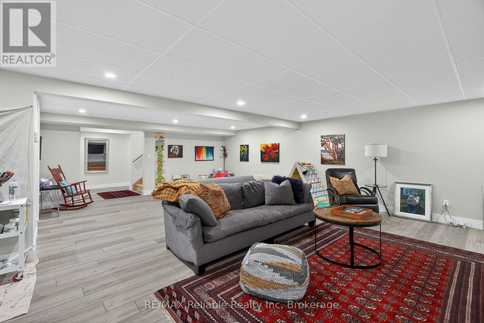 14 THIMBLEWEED DRIVE - 28