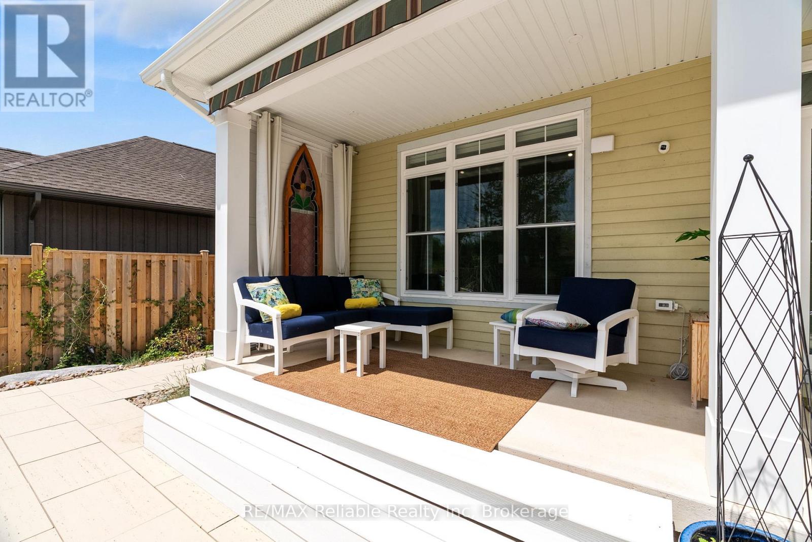 14 THIMBLEWEED DRIVE - 34