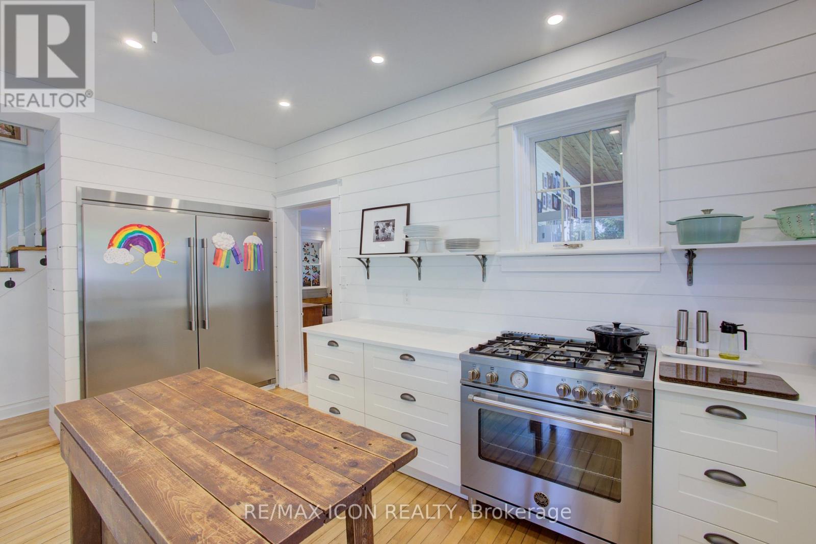 392114 GREY 109 ROAD - 15