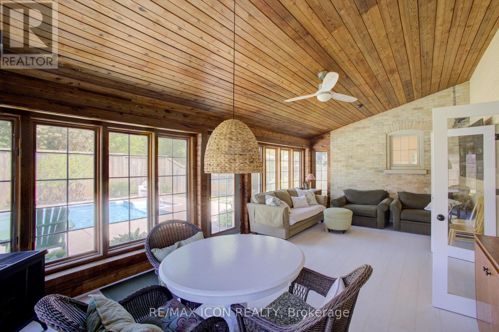 392114 GREY 109 ROAD - 26