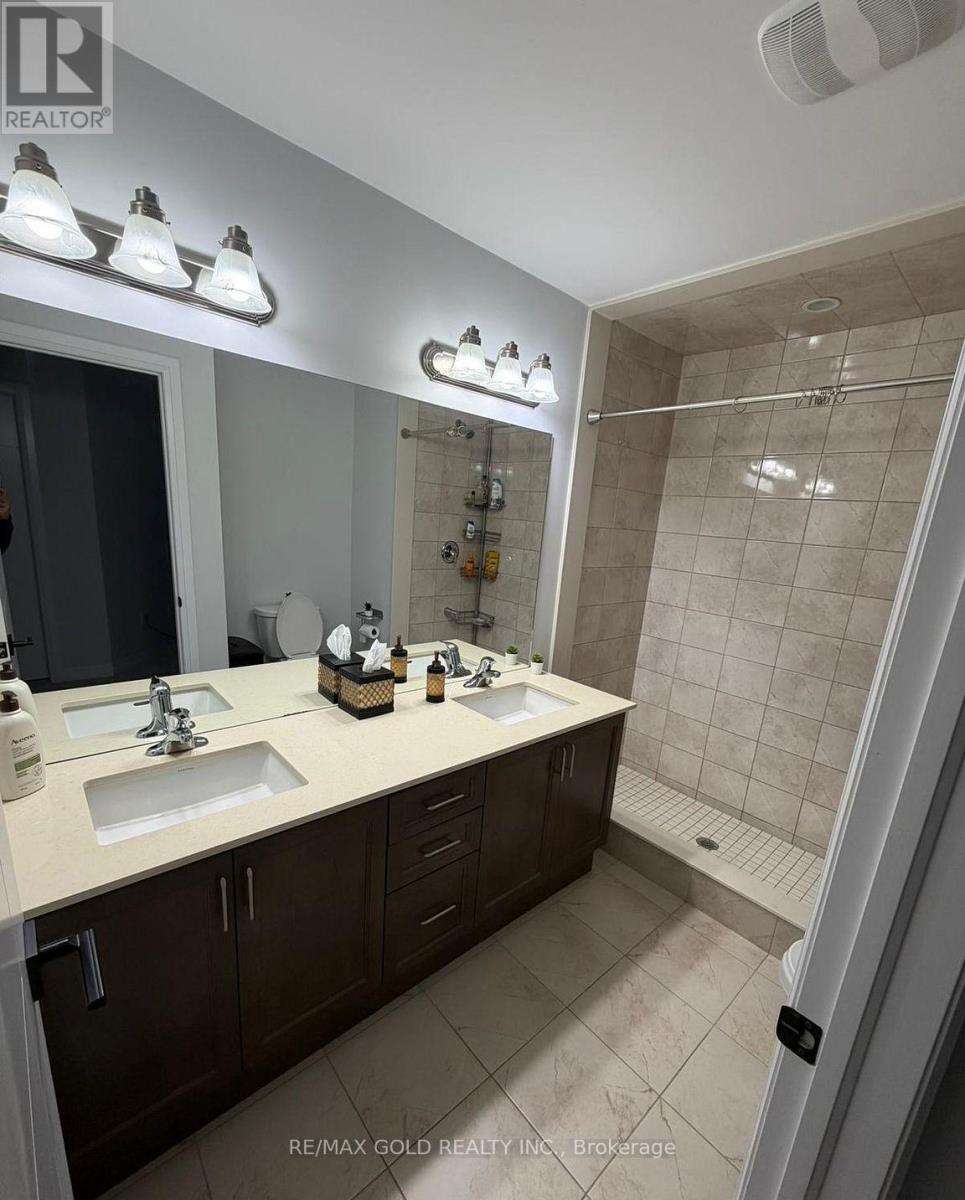 109 SILVERWOOD CRESCENT - 11
