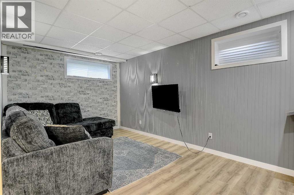11513 71 Avenue - 28