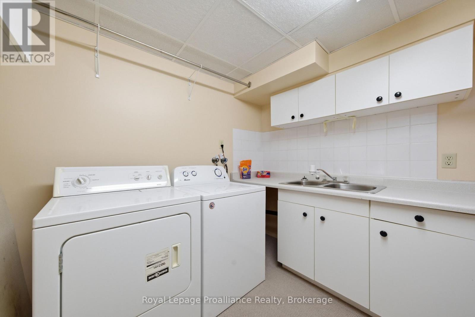6 DONCASTER CRESCENT - 40