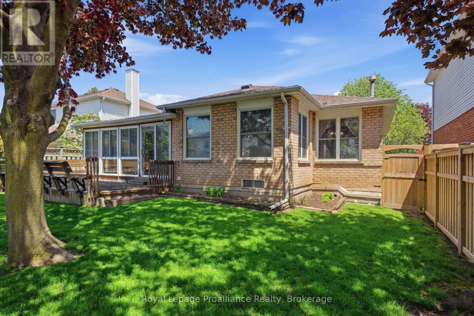 6 DONCASTER CRESCENT - 45