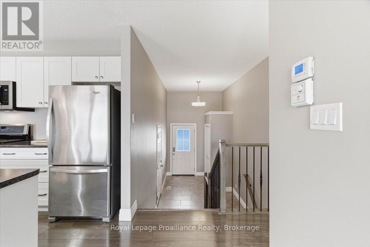 68 CORTLAND CRESCENT - 7