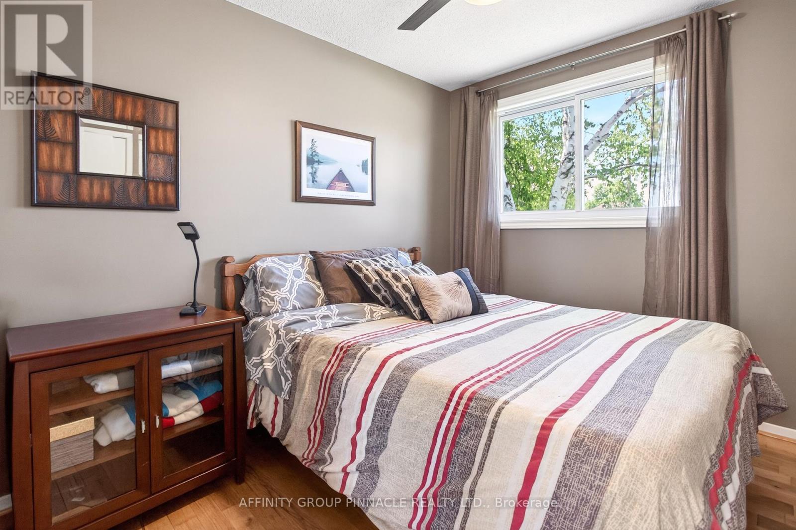 47 BIRCH COURT - 13