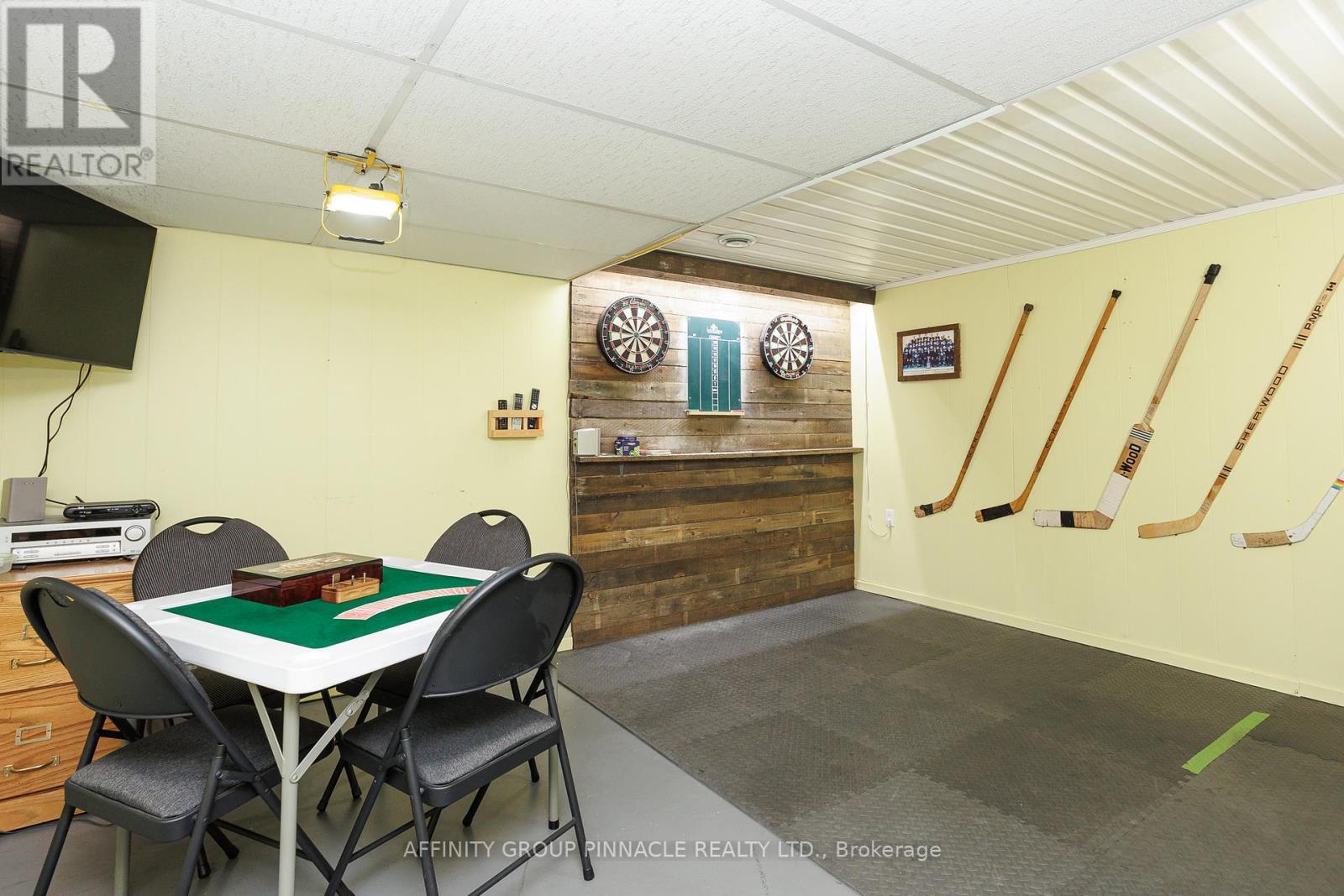 47 BIRCH COURT - 22
