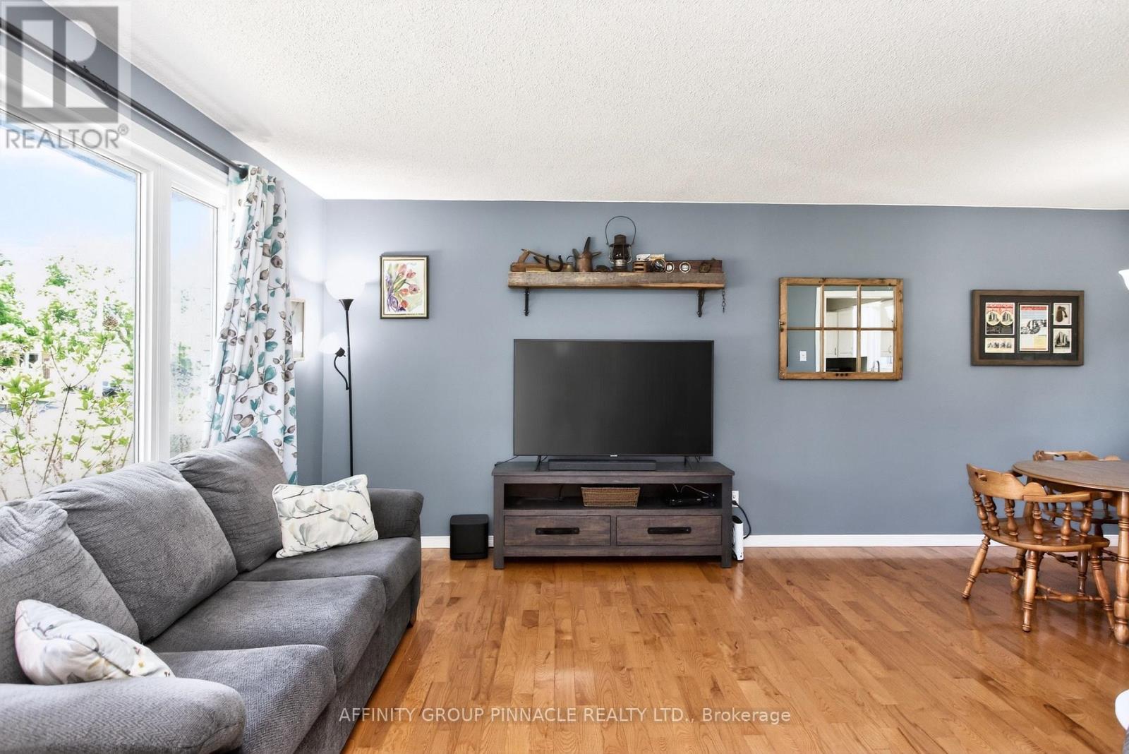 47 BIRCH COURT - 6