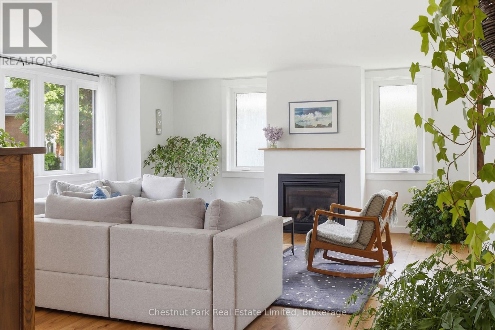 16 JANE STREET - 9