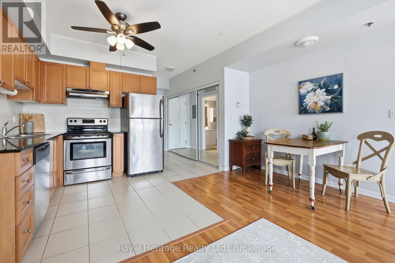 #211 50 MILL STREET N - 7