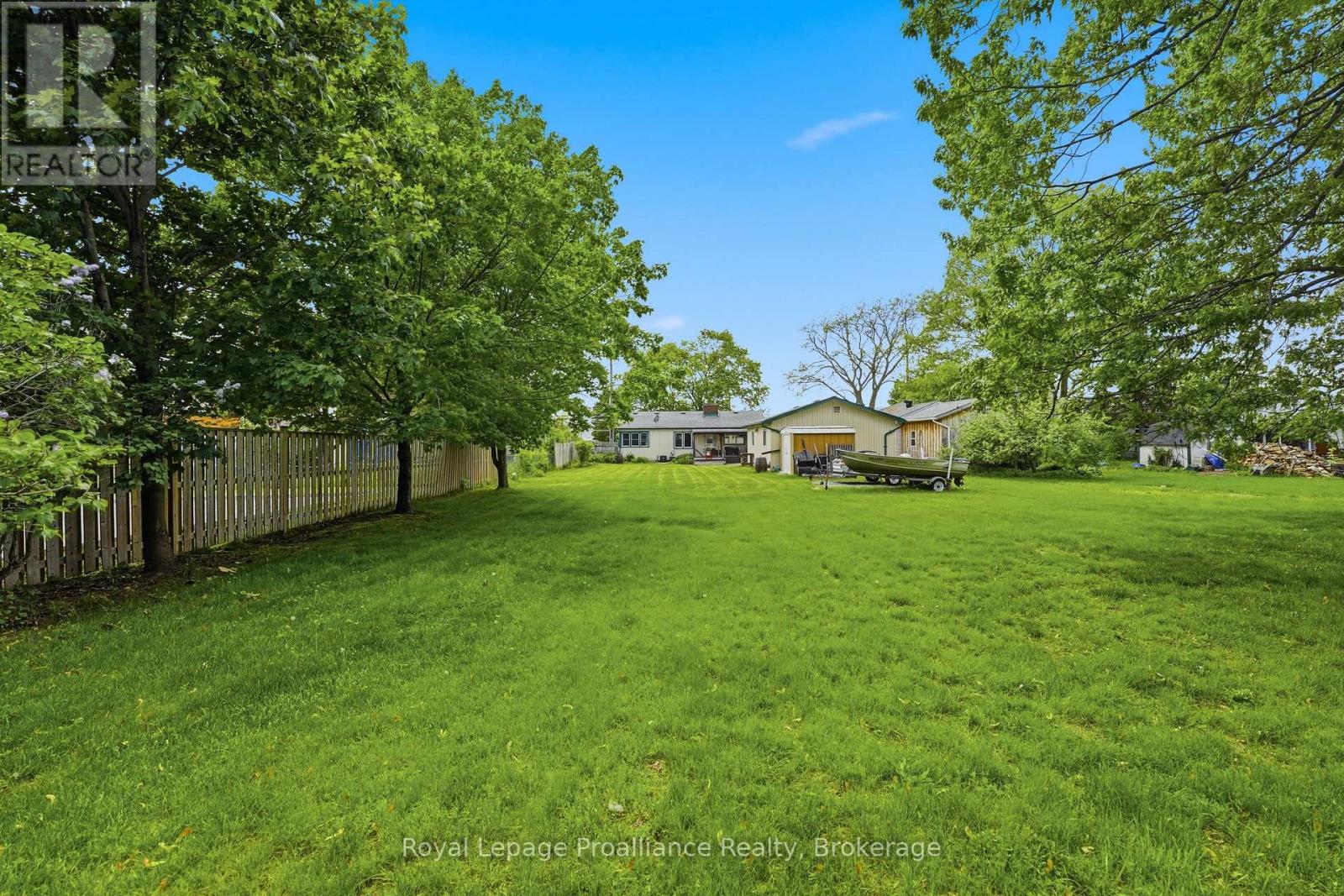 143 AVONDALE ROAD - 40