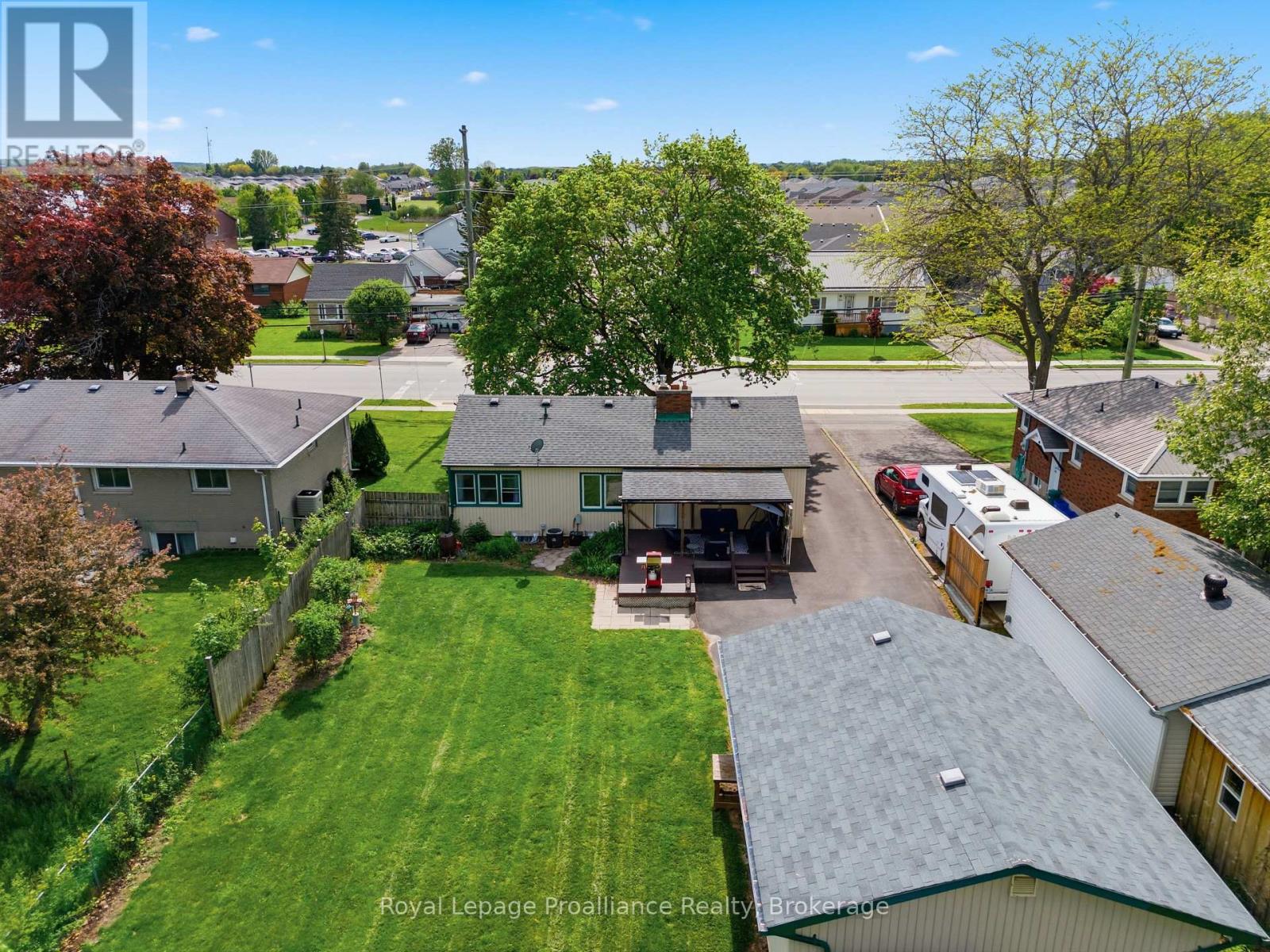 143 AVONDALE ROAD - 41
