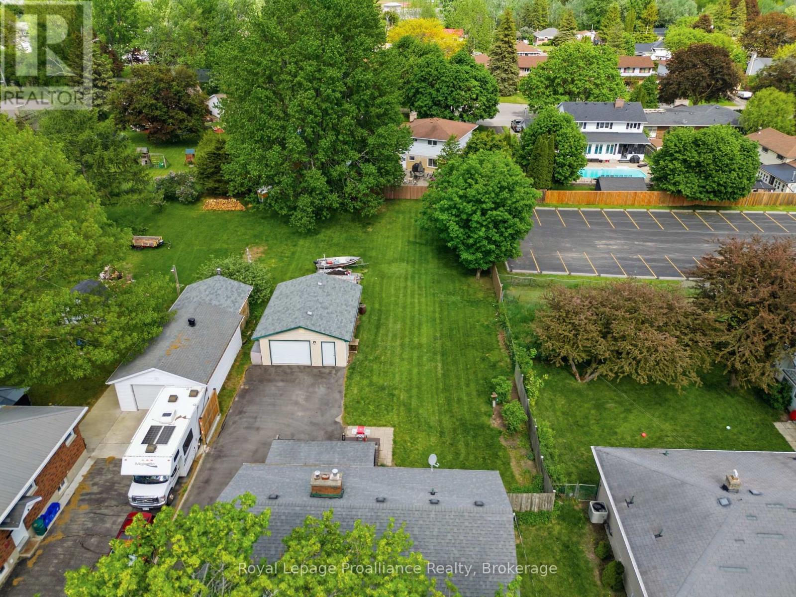 143 AVONDALE ROAD - 45