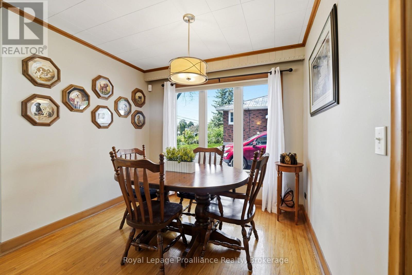 143 AVONDALE ROAD - 7