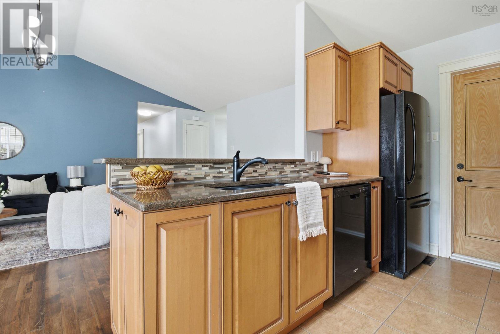 Property 34 of 47 of 18 Bona Crescent