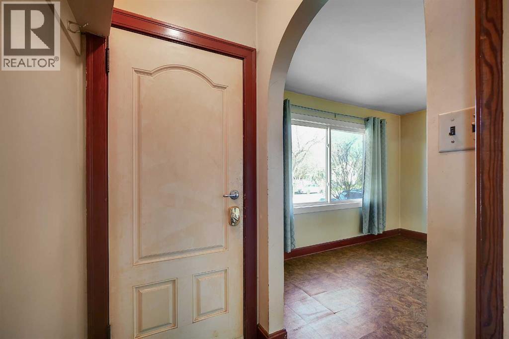 1507 1 Street NE — photo 12