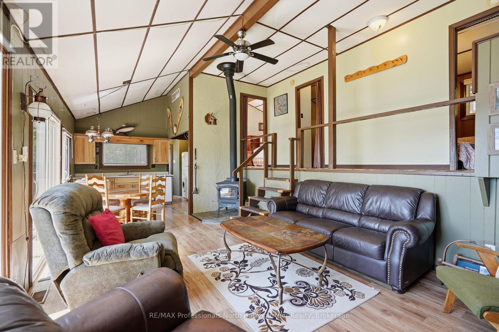 1320 LITTLE STRAGGLE LAKE DRIVE - 12