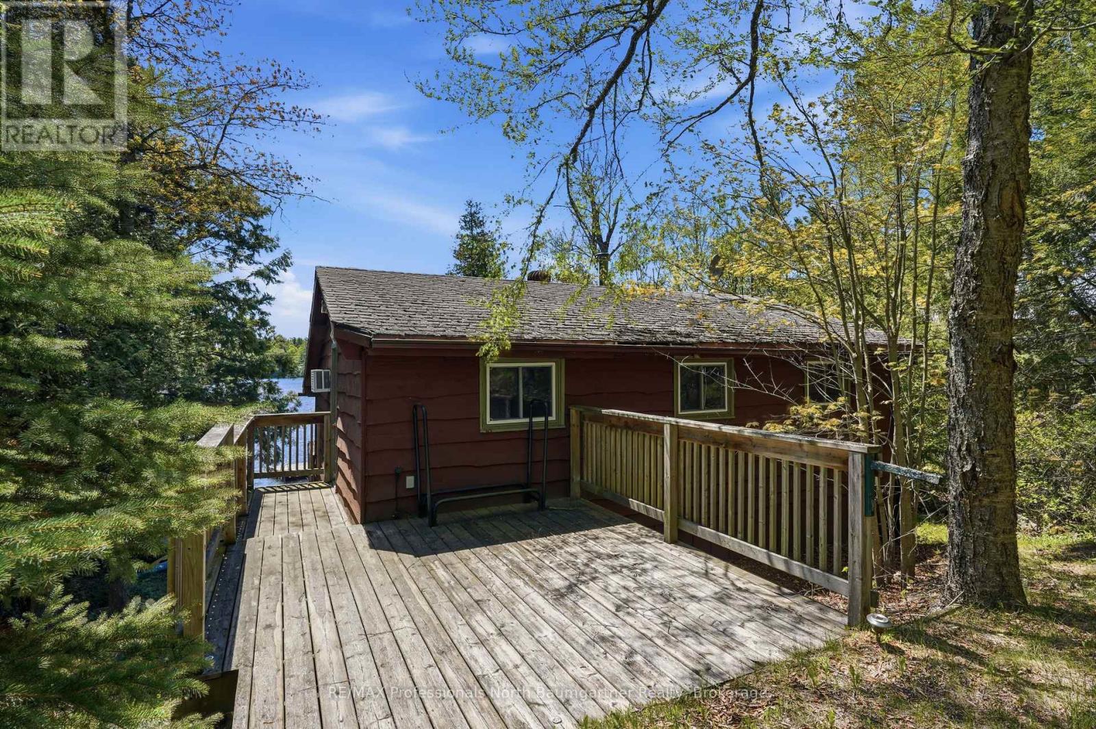 1320 LITTLE STRAGGLE LAKE DRIVE - Image 3