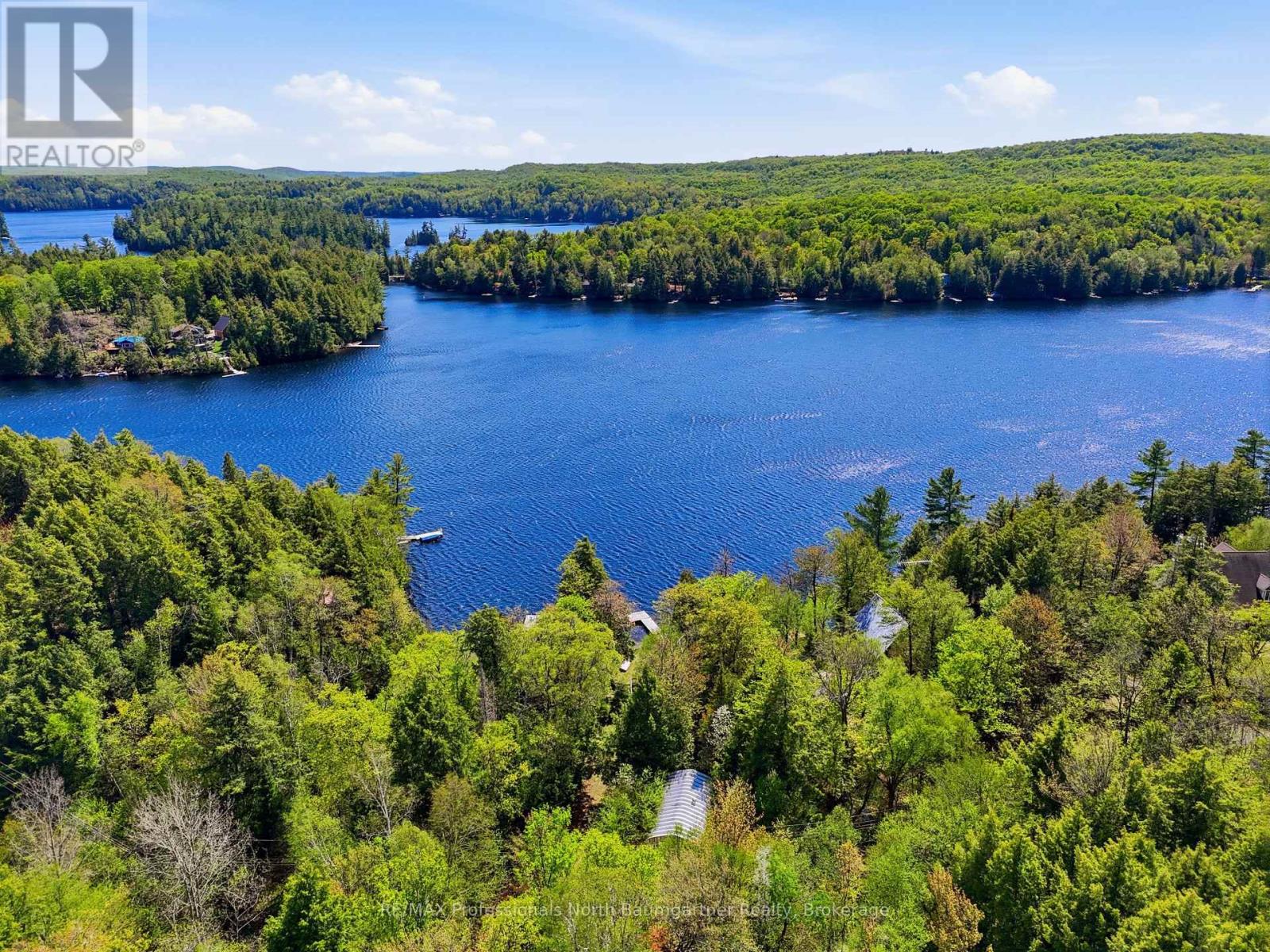 1320 LITTLE STRAGGLE LAKE DRIVE - 37