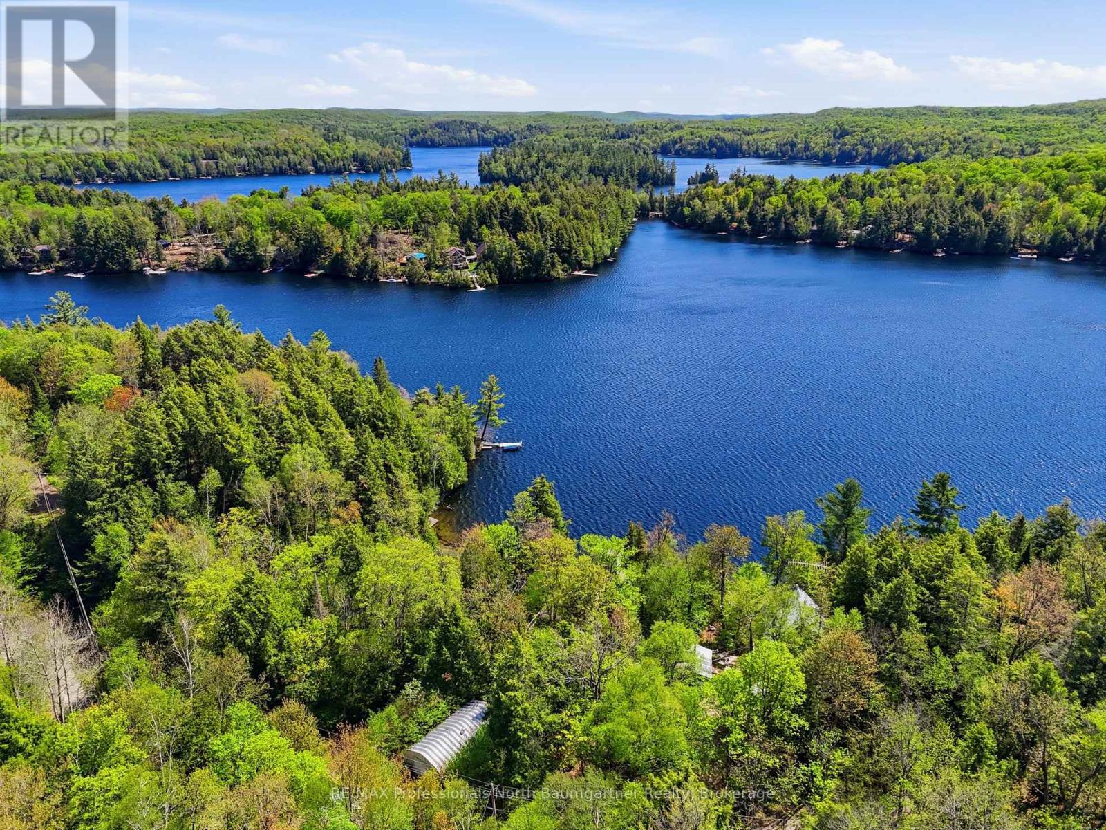 1320 LITTLE STRAGGLE LAKE DRIVE - 38