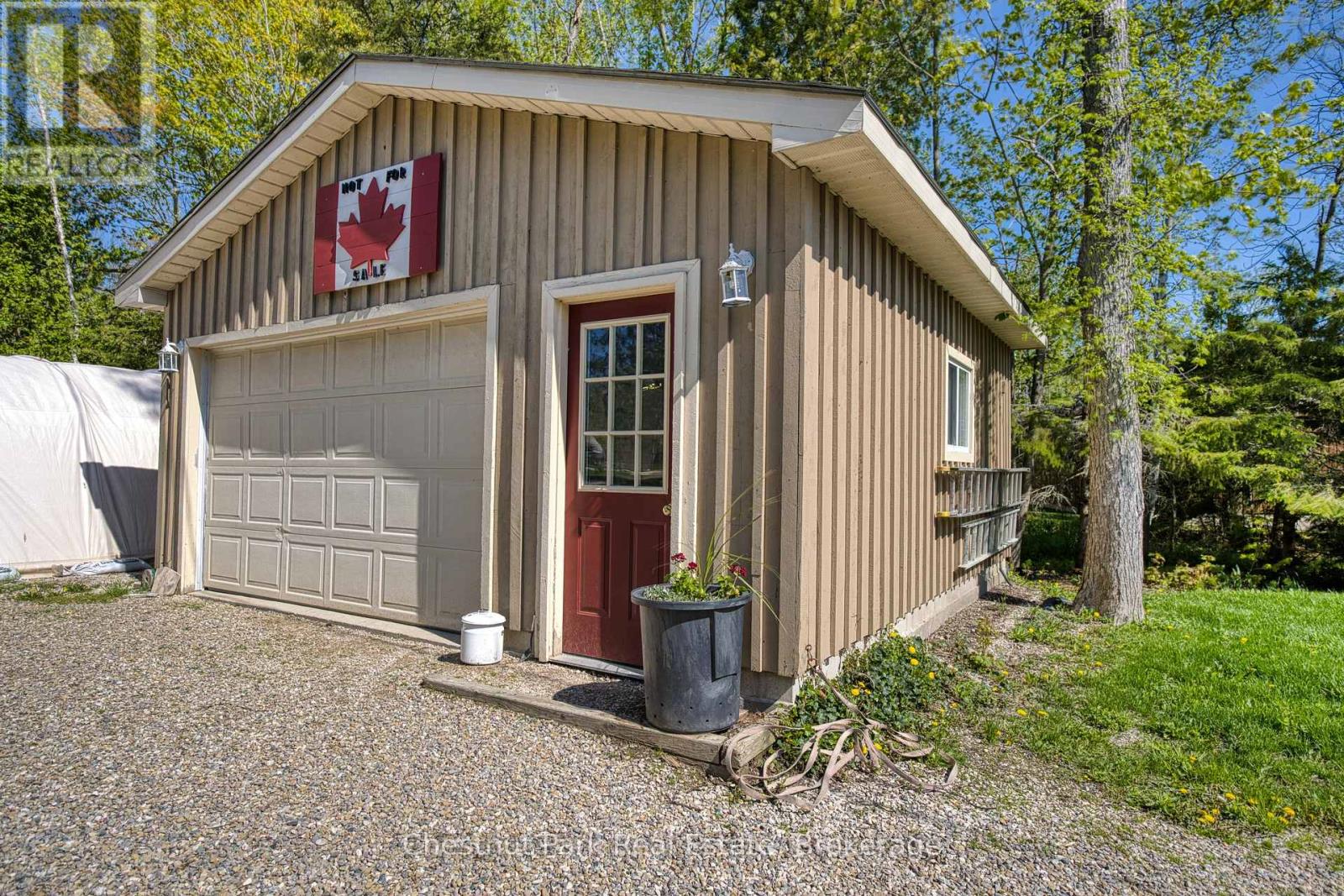 156 MILLER LAKE SHORE ROAD - 29