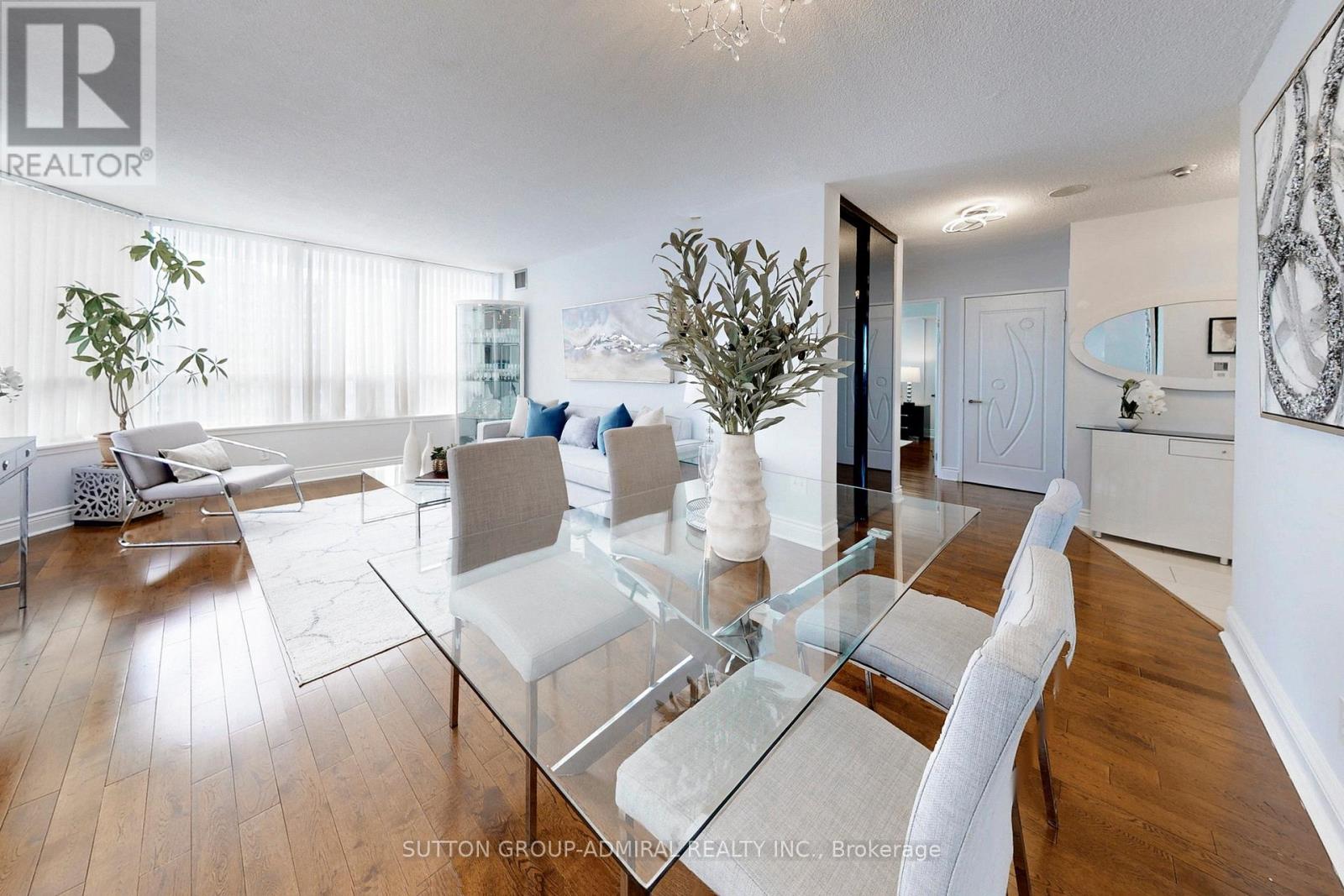 #PH208 81 TOWNSGATE DRIVE - 8
