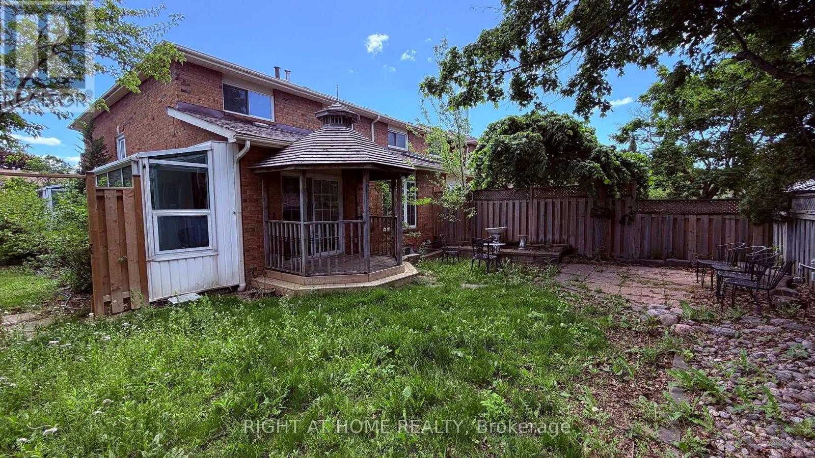 35 DAVIES CRESCENT - 26