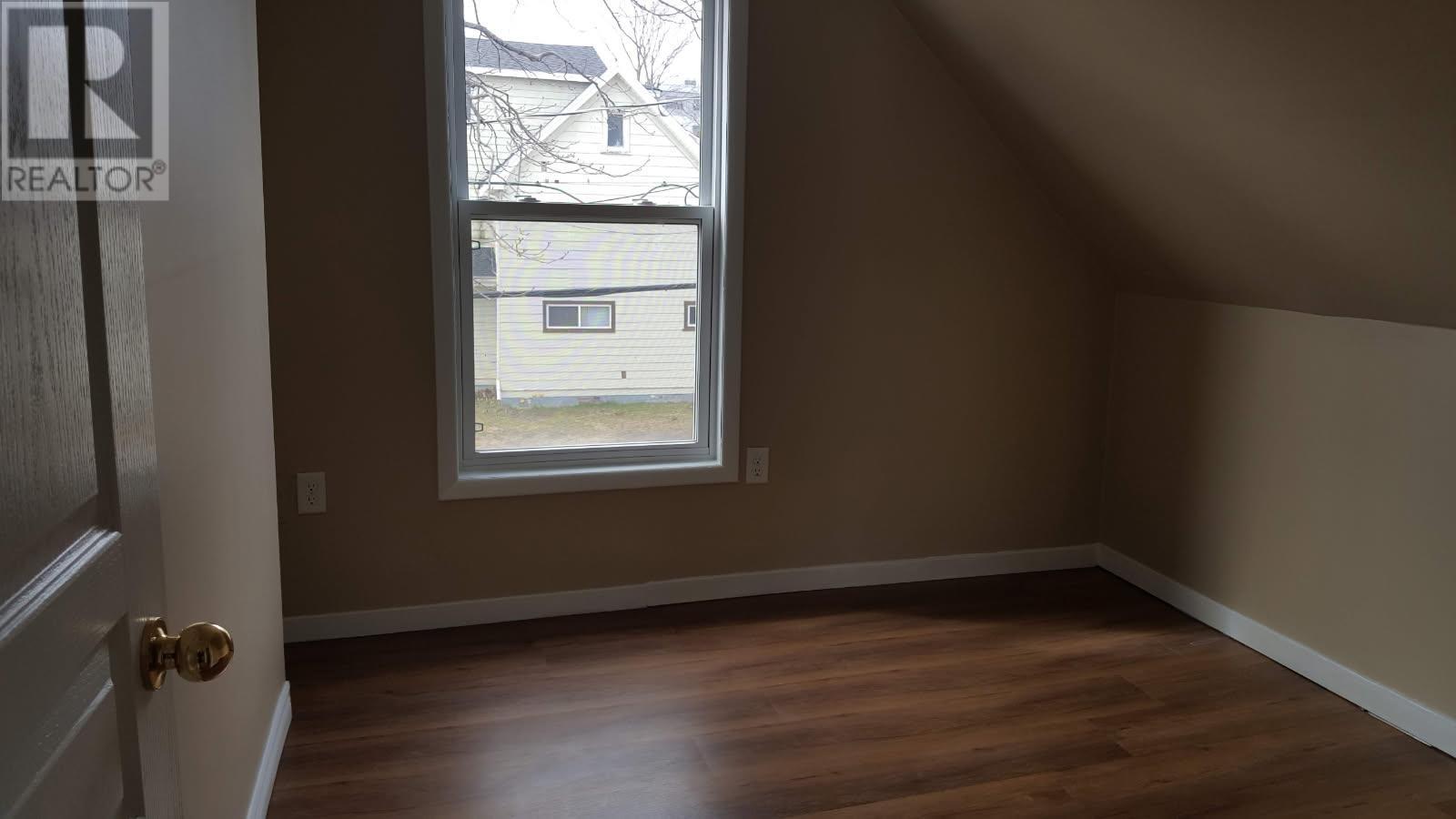 161 Hanover Street - 8