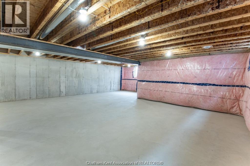 43 DEMALL DRIVE - 22