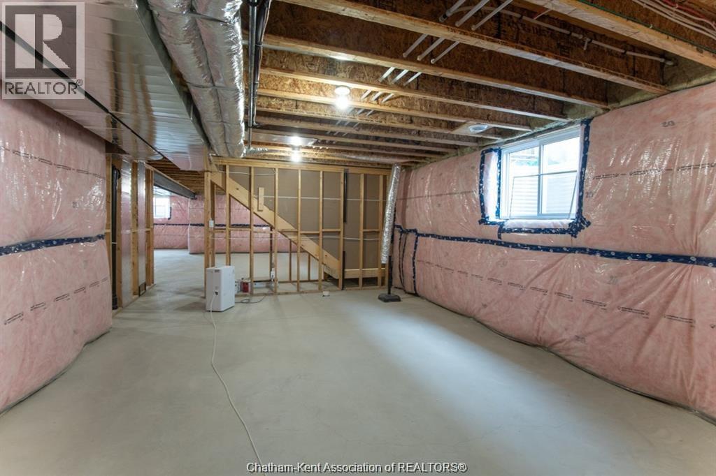 43 DEMALL DRIVE - 21
