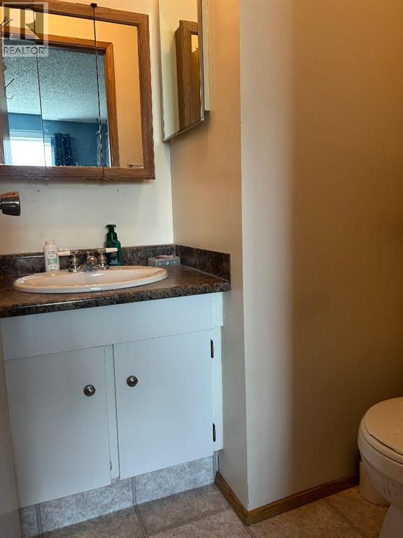 44 Wildrose Crescent W - 15