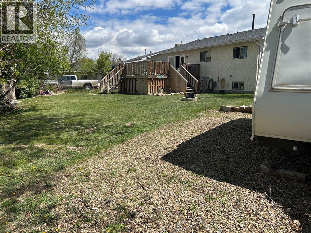 44 Wildrose Crescent W - 41