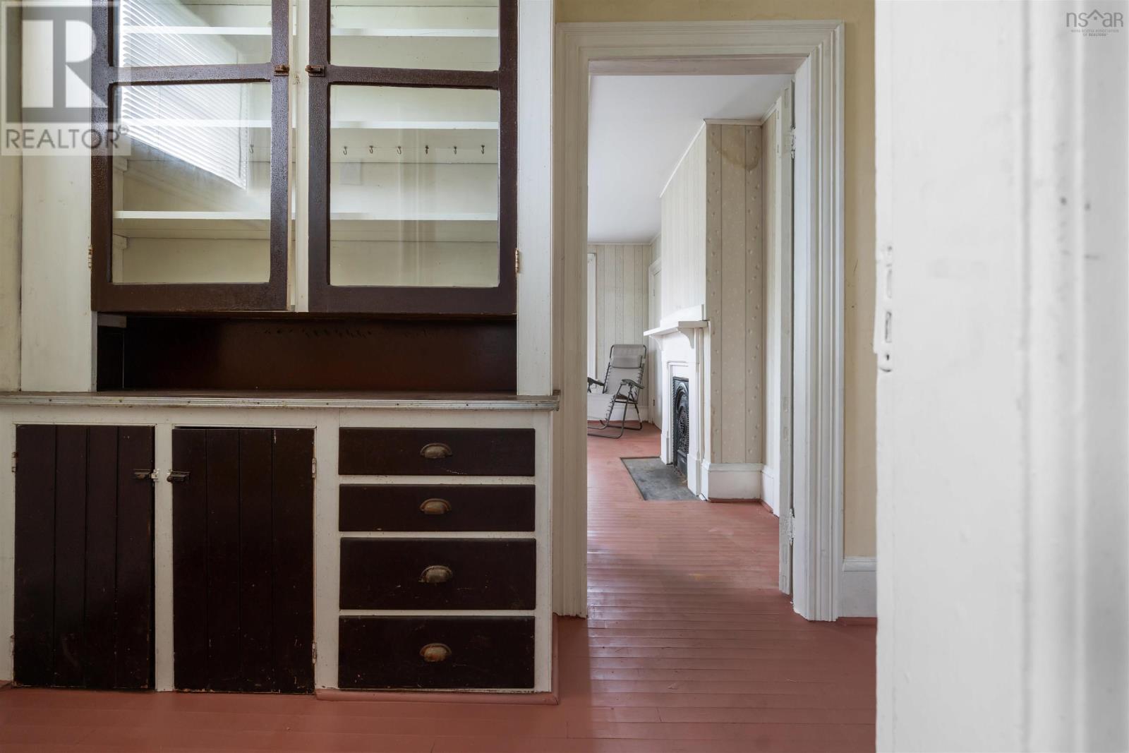 15 McDougal Street - 10