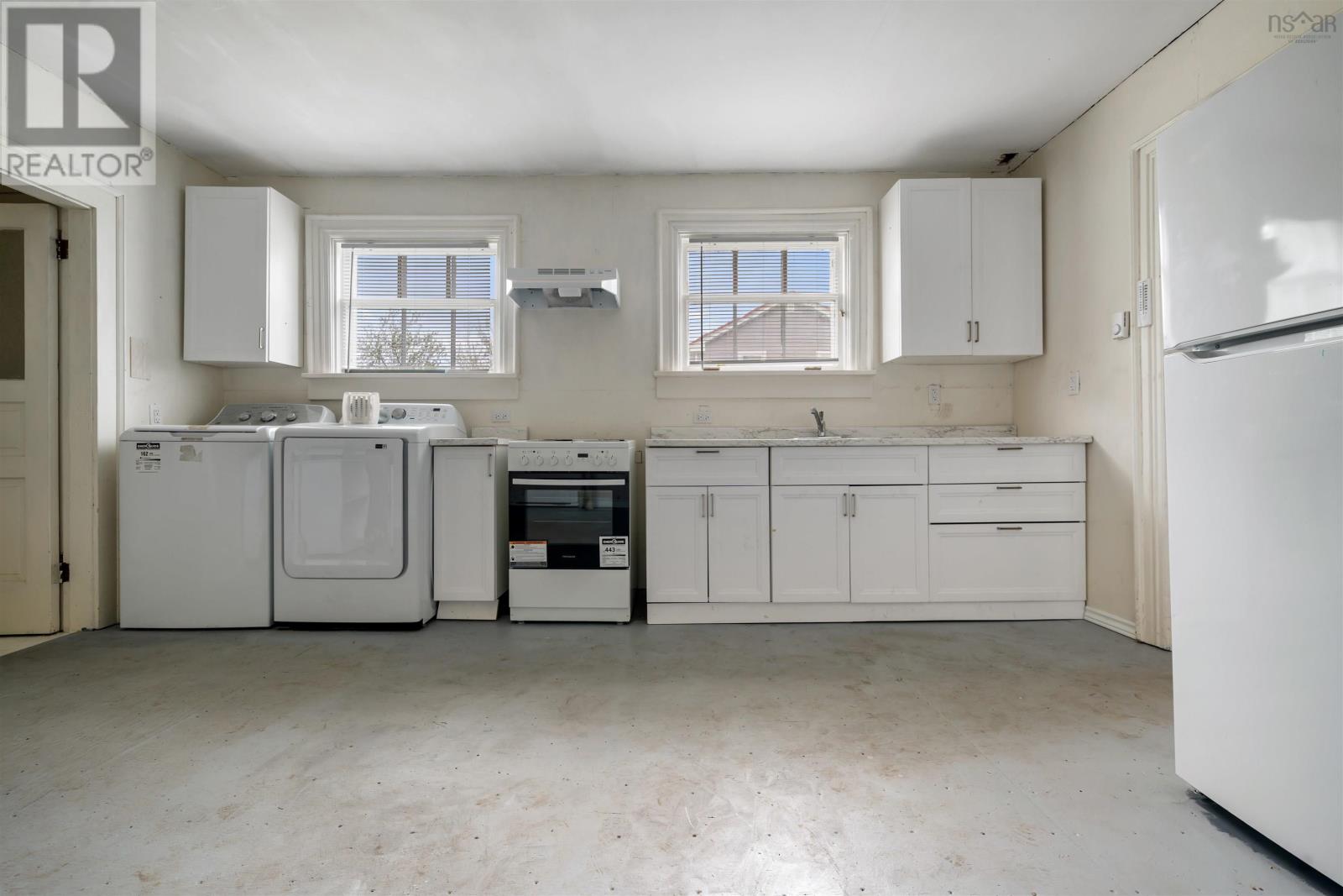 15 McDougal Street - 12