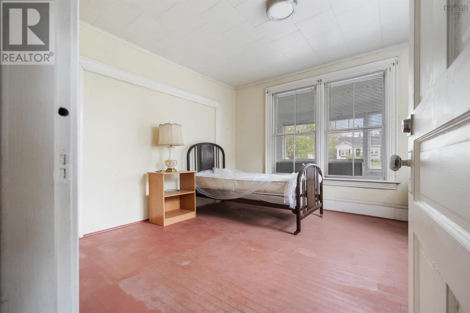 15 McDougal Street - 20