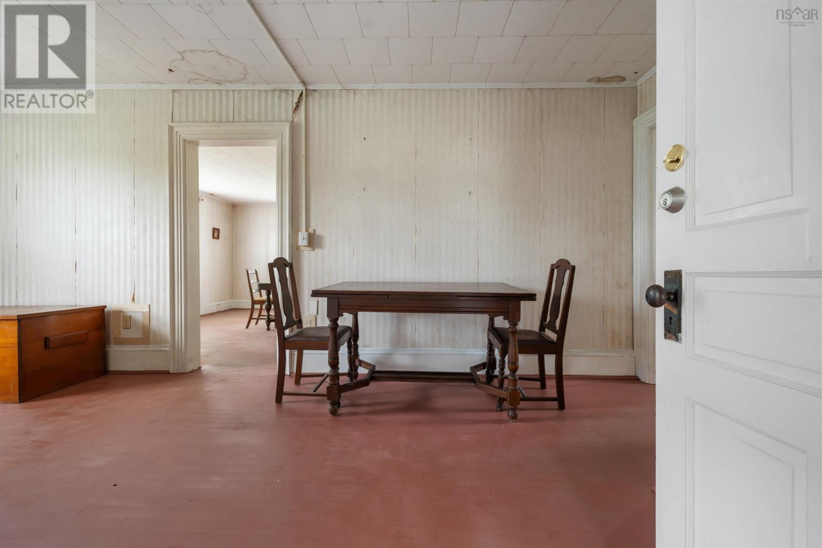 15 McDougal Street - 8