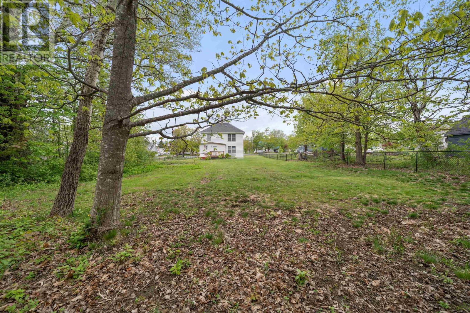 15 McDougal Street - 44