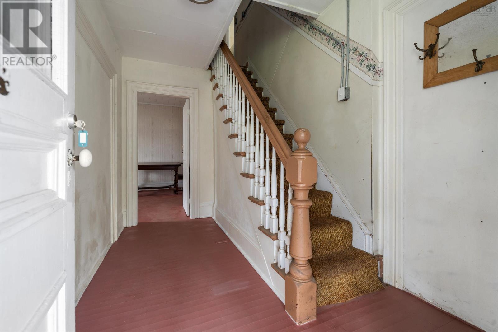 15 McDougal Street - 7