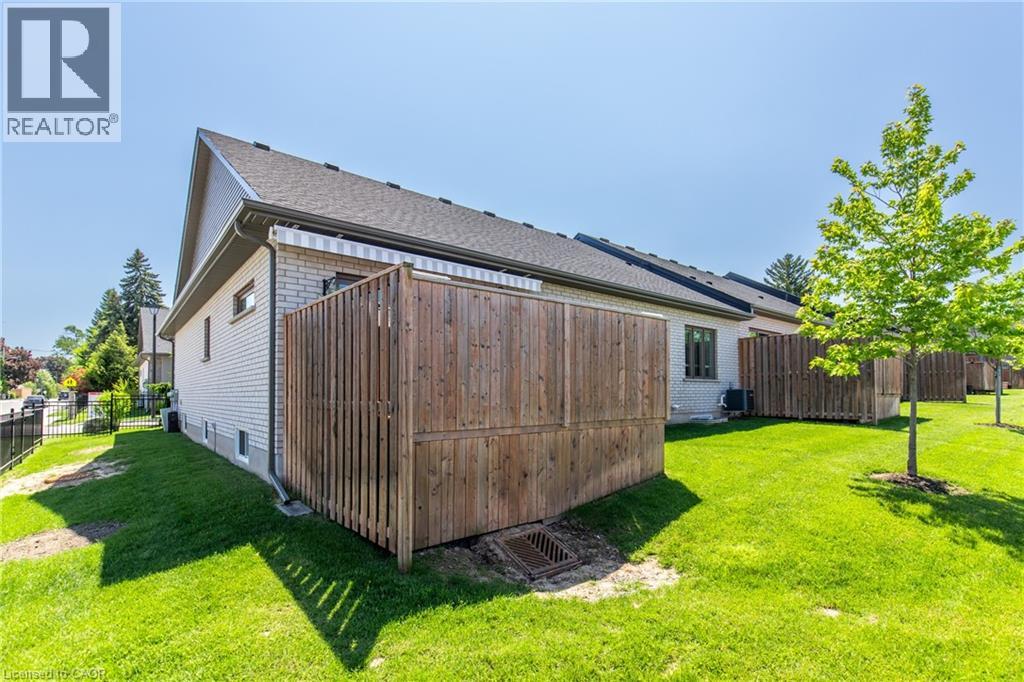 #4 3757 ST. PETER Avenue - 47